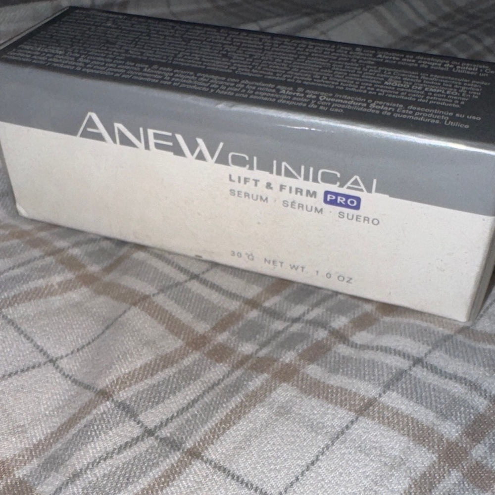 Avon Anew Clinical Lift & Firm Pro Eye Cream - Gray and White